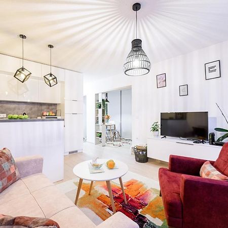 Apartment Una Alipasino With Two Bedrooms 塞拉耶佛 外观 照片